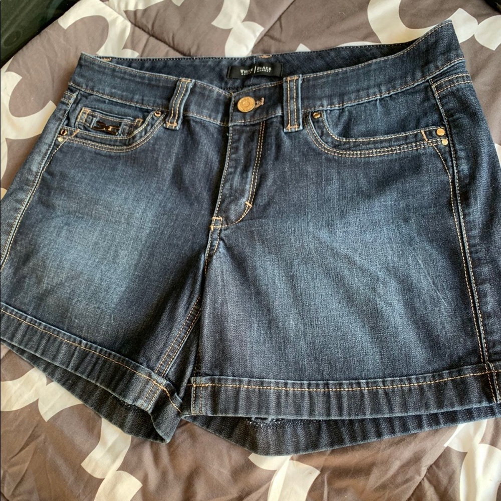 Women’s jean shorts 🩳 WHBM